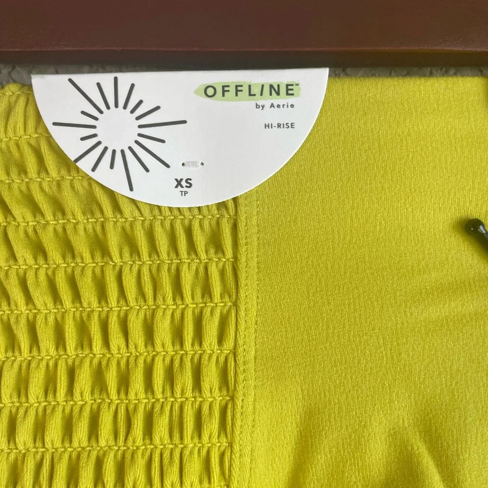 Aerie Offline Real Me Hi-Rise Short Court 4” Biker Short -Chartreuse size XS NWT - Picture 5 of 11